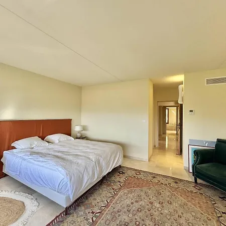 D'architecte A Abbartello, Vue Et Acces فيلة