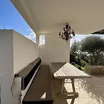 D'architecte A Abbartello, Vue Et Acces Вилла