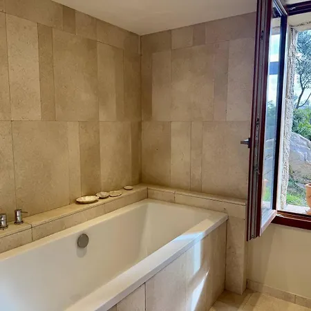 D'architecte à Abbartello, Vue Et Accès * Olmeto (Corsica)