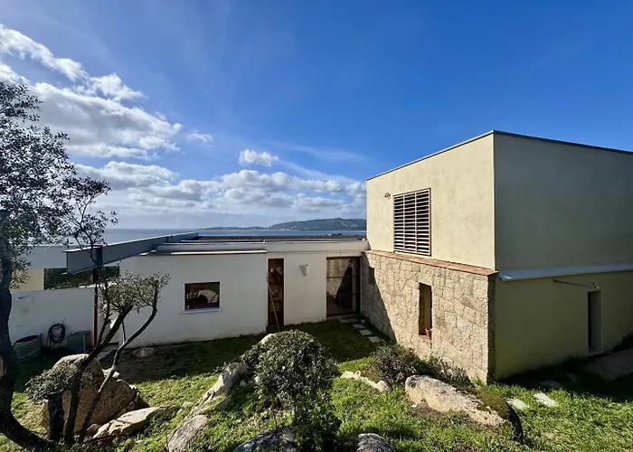 D'architecte A Abbartello, Vue Et Acces Villa